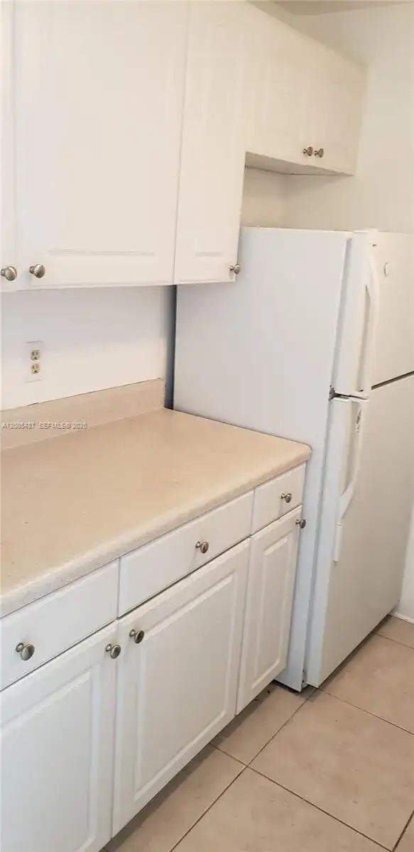467 Golden Isles Dr # 306, Hallandale Beach FL 33009 photo 3