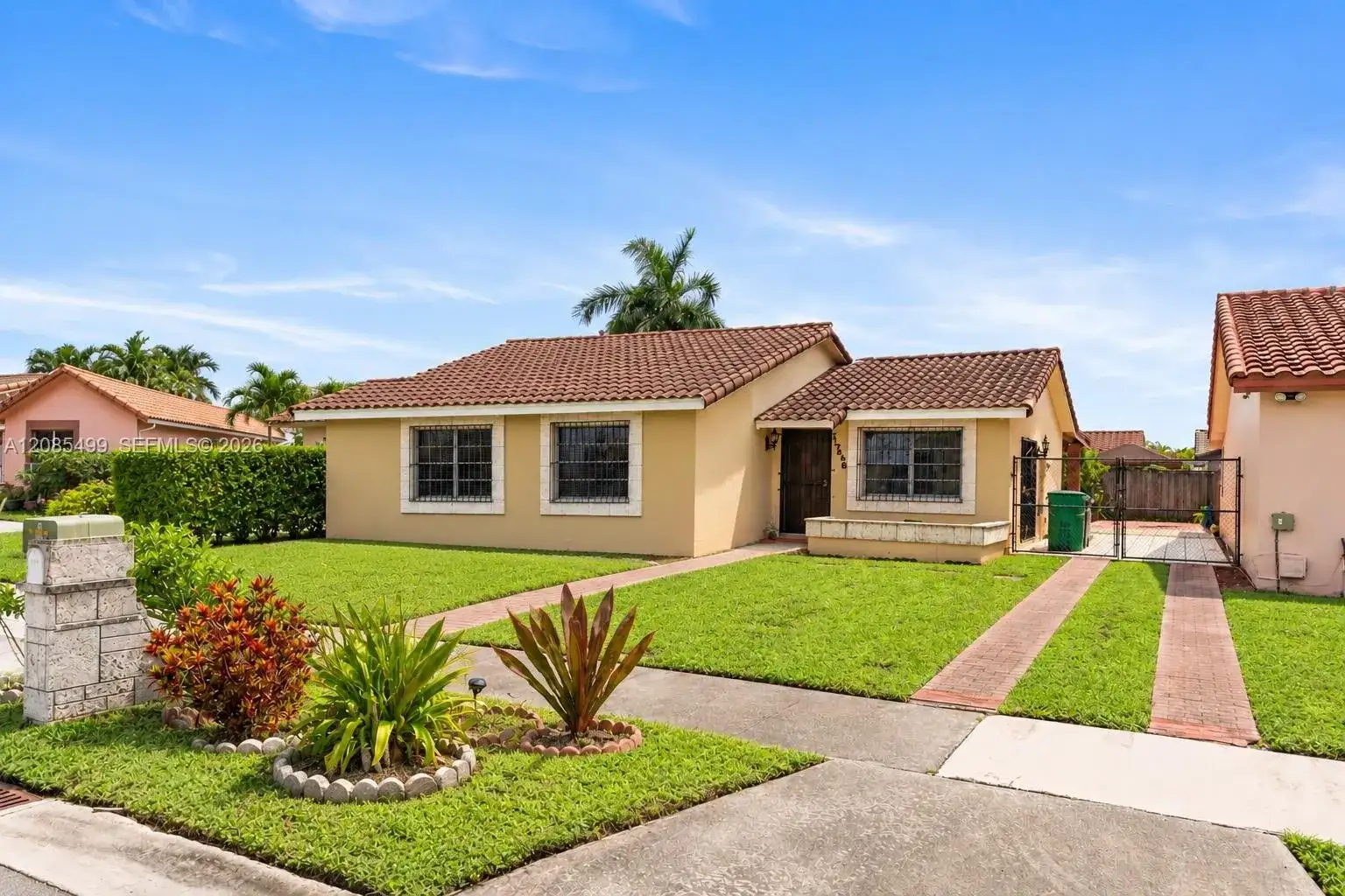 13828 SW 22nd Ter, Miami FL 33175 photo 2