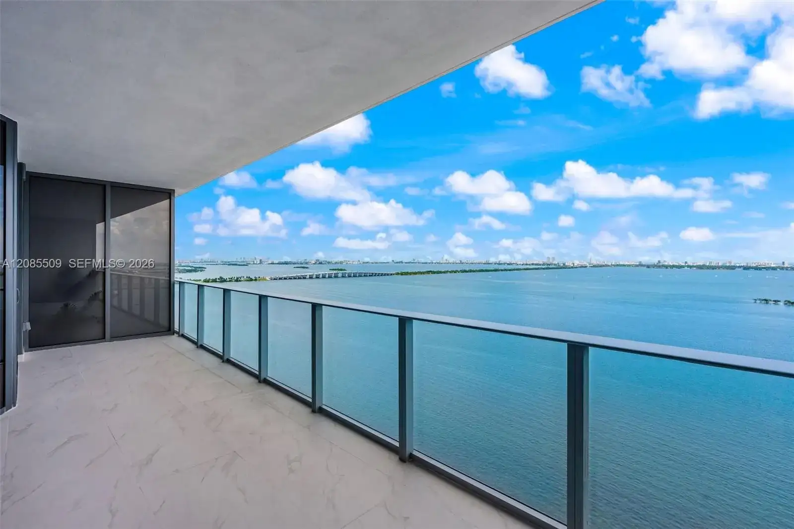 700 NE 24th St # 2206, Miami FL 33137 photo 2