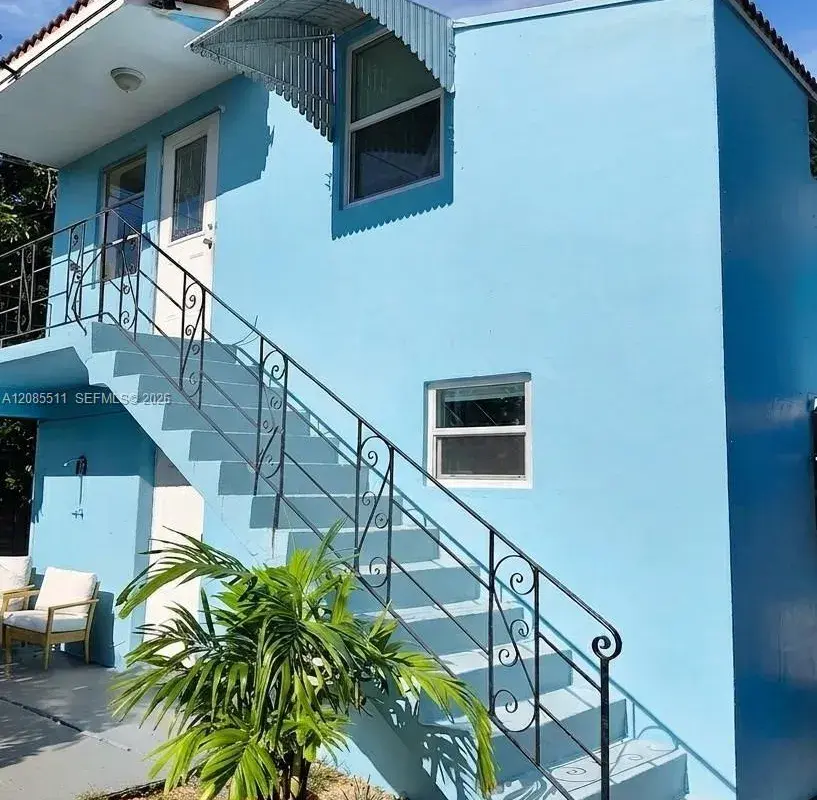2463 Dewey St # 2, Hollywood FL 33020