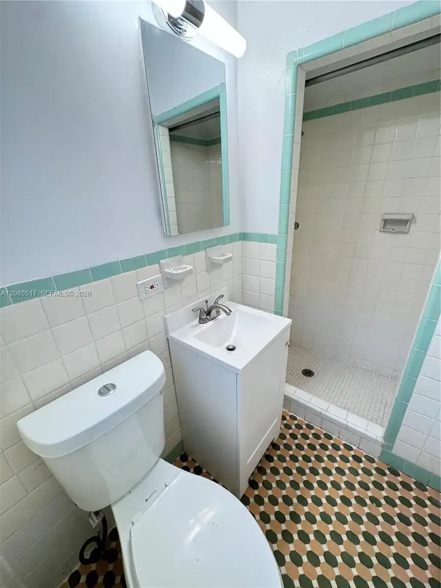 2652 SW 23rd Ave, Miami FL 33133 photo 5