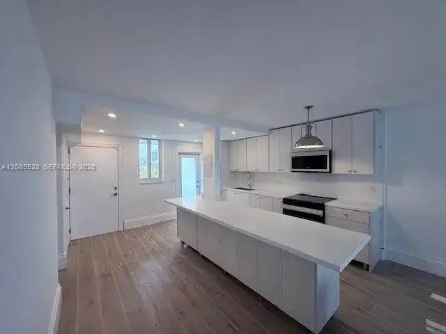 3000 Marcos Dr # P305, Aventura FL 33160 photo 3