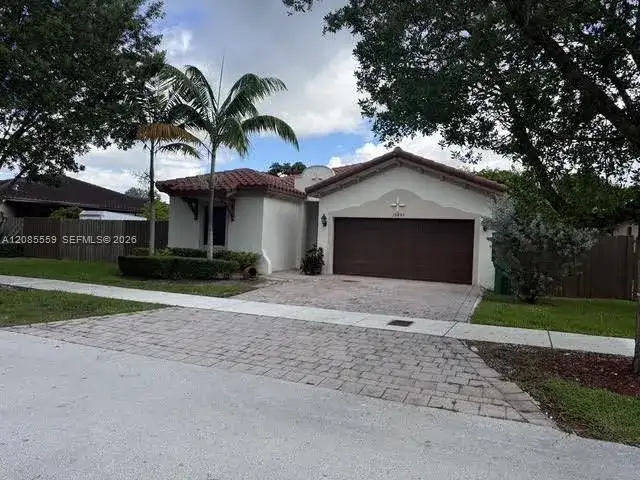 15455 SW 173rd St, Miami FL 33187 photo 2