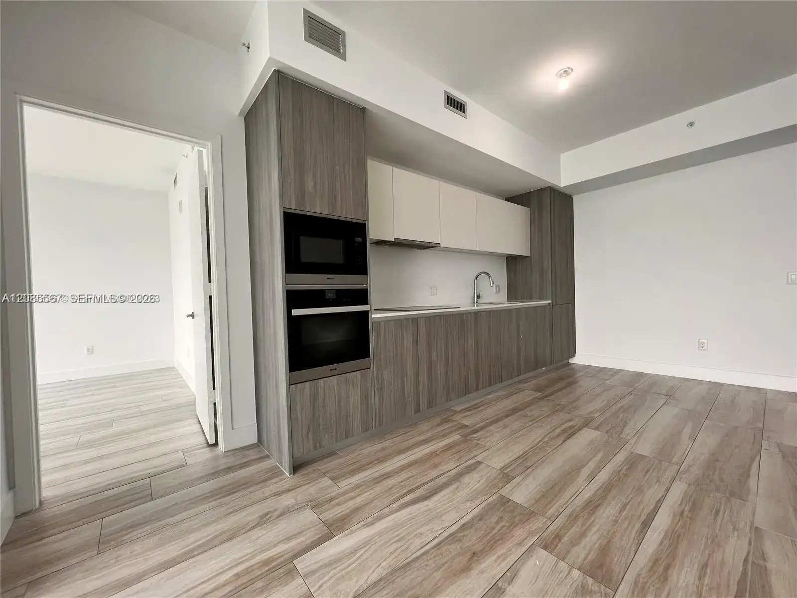 2900 NE 7th Ave # 1104, Miami FL 33137 photo 2