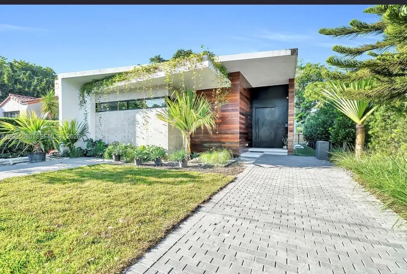 34 SW 26 Rd, Miami FL 33129 photo 2