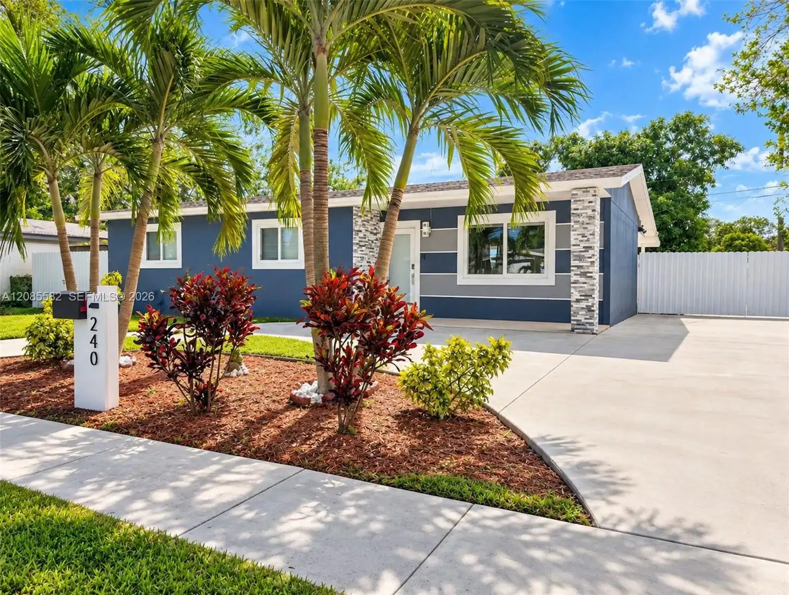 240 N 68th Ave, Hollywood FL 33024