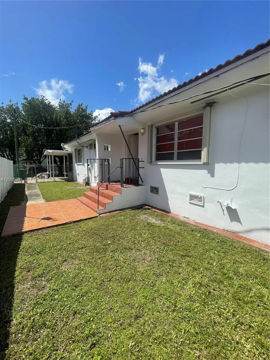 1529 SW 2nd St # 1529, Miami FL 33135 photo 3