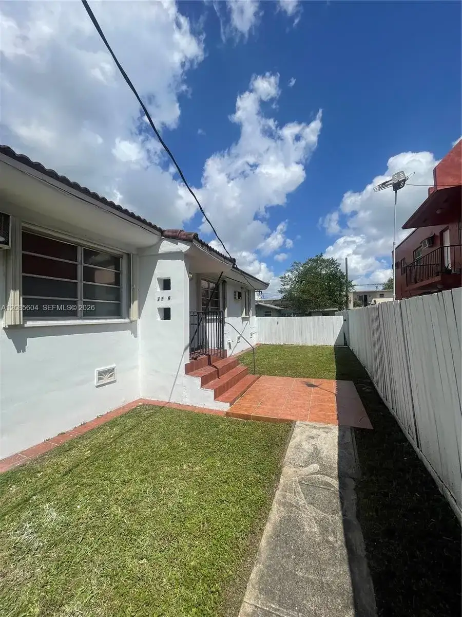 1529 SW 2nd St # 1529, Miami FL 33135 photo 4