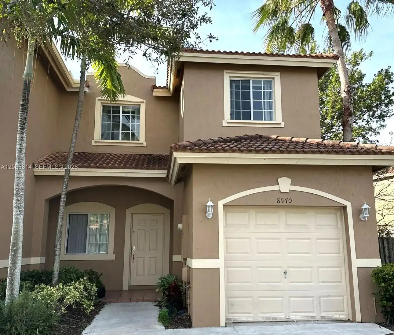 8570 SW 214th Way, Cutler Bay FL 33189