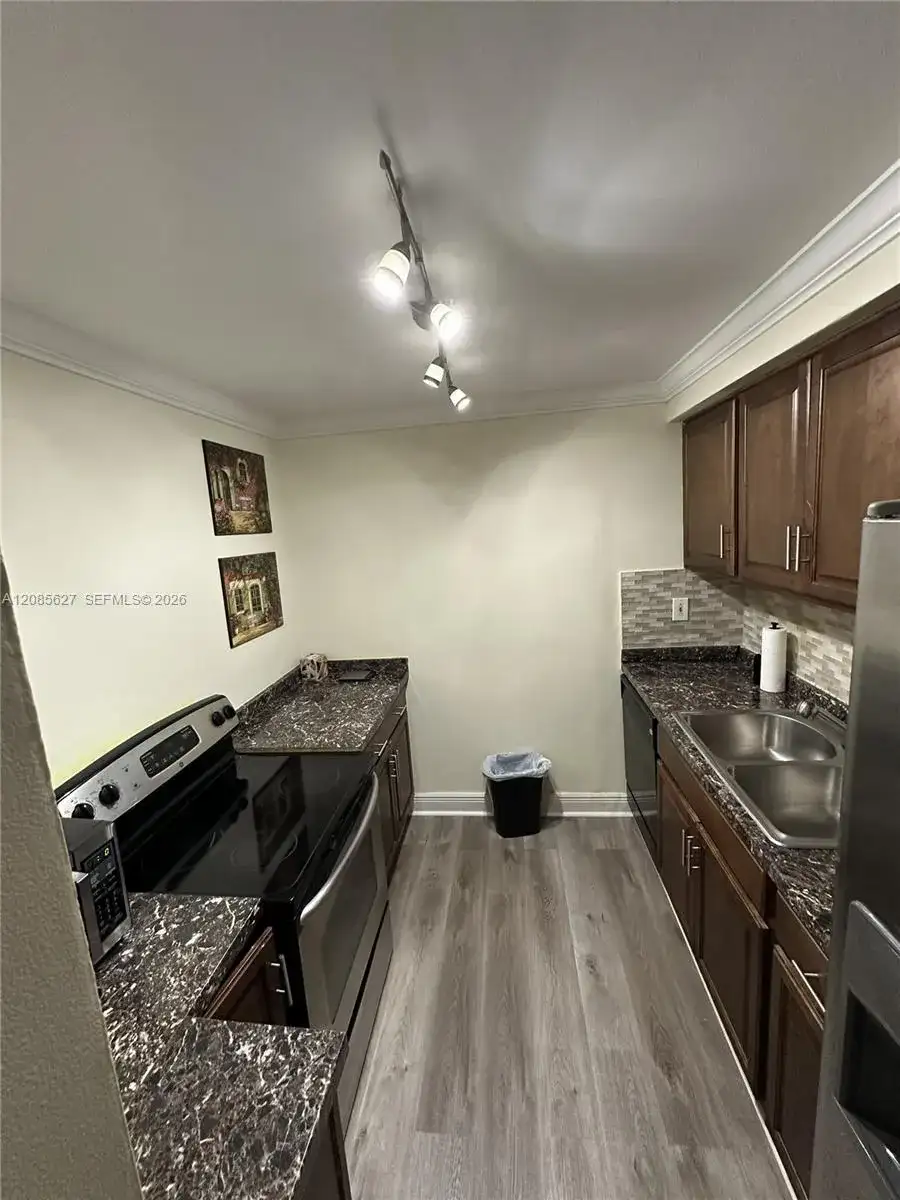 210 172nd St # 426, Sunny Isles Beach FL 33160 photo 4