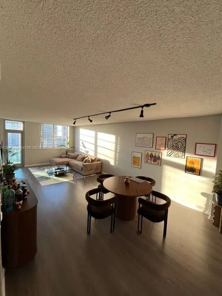 19390 Collins Ave # 1217, Sunny Isles Beach FL 33160