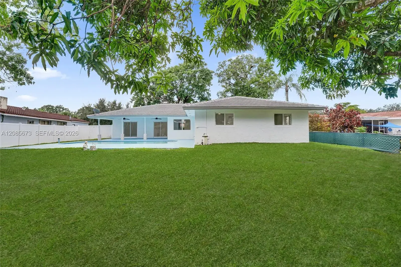 10601 NW 43rd Ct, Coral Springs FL 33065