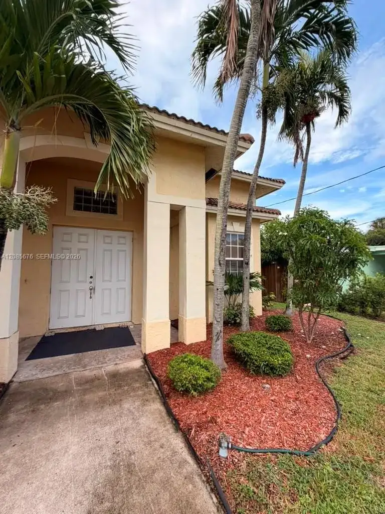 173 SW 3rd Ct, Deerfield Beach FL 33441 photo 4
