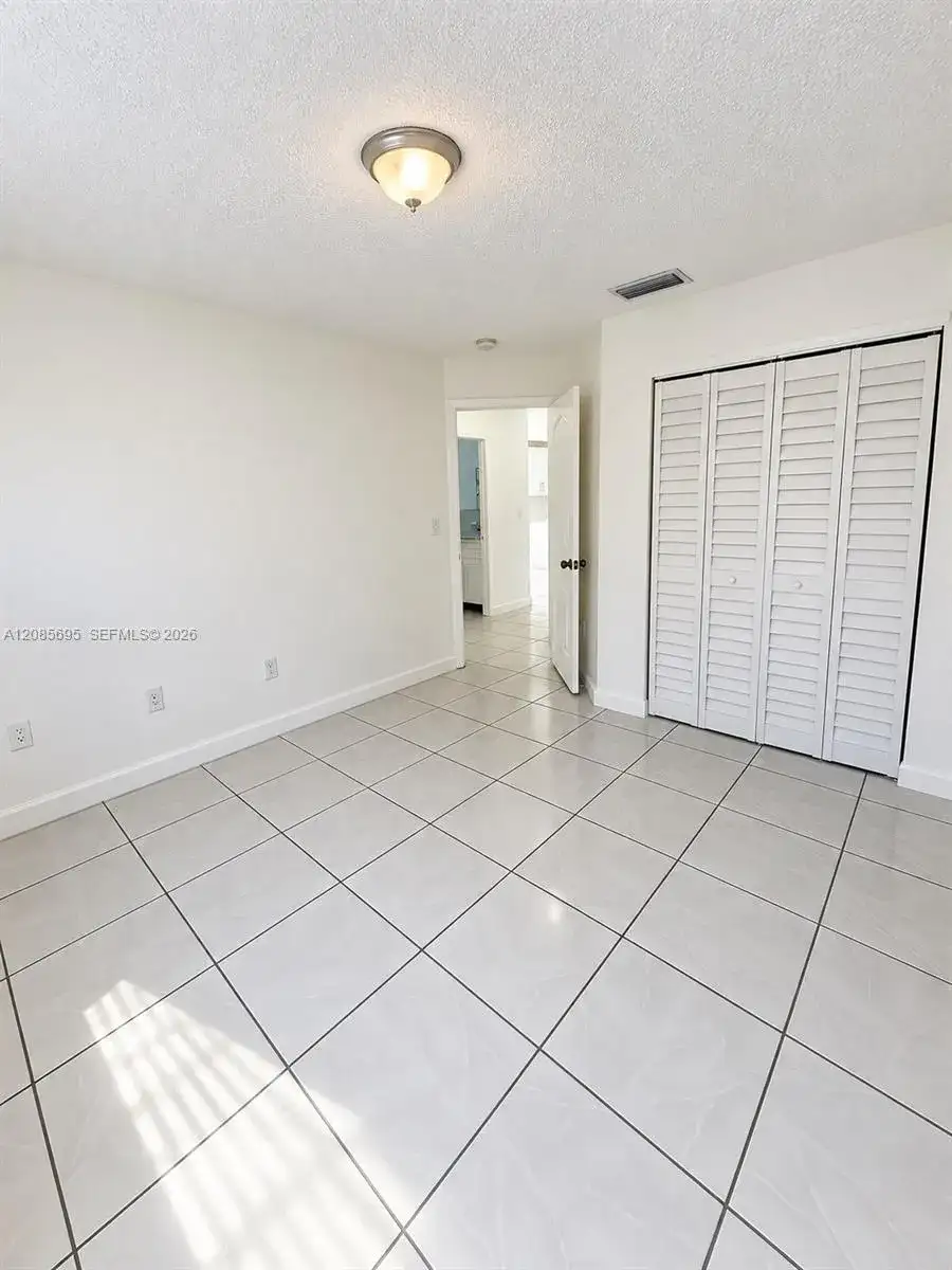 15848 SW 299th Ter, Homestead FL 33033 photo 4