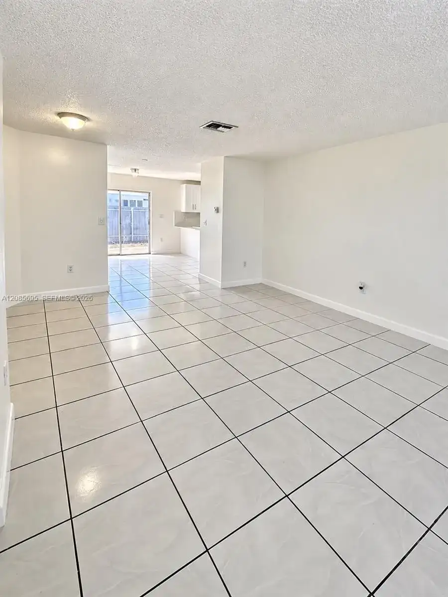 15848 SW 299th Ter, Homestead FL 33033 photo 5