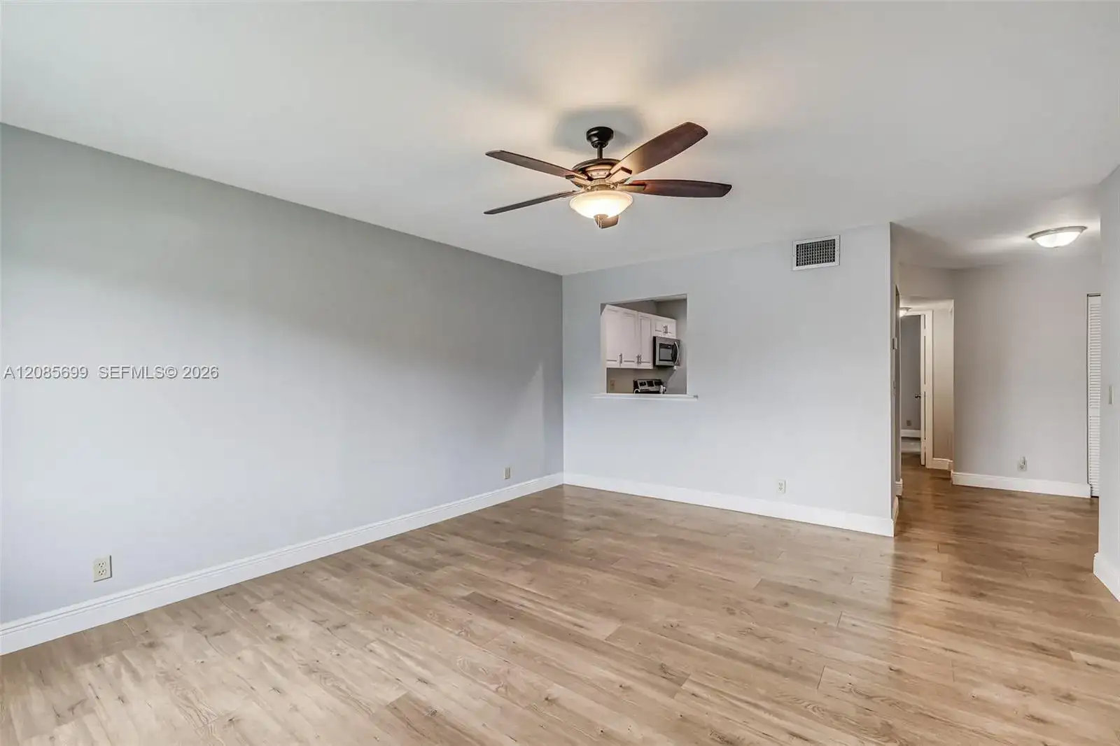 2641 Gately Dr W # 902, West Palm Beach FL 33415 photo 2