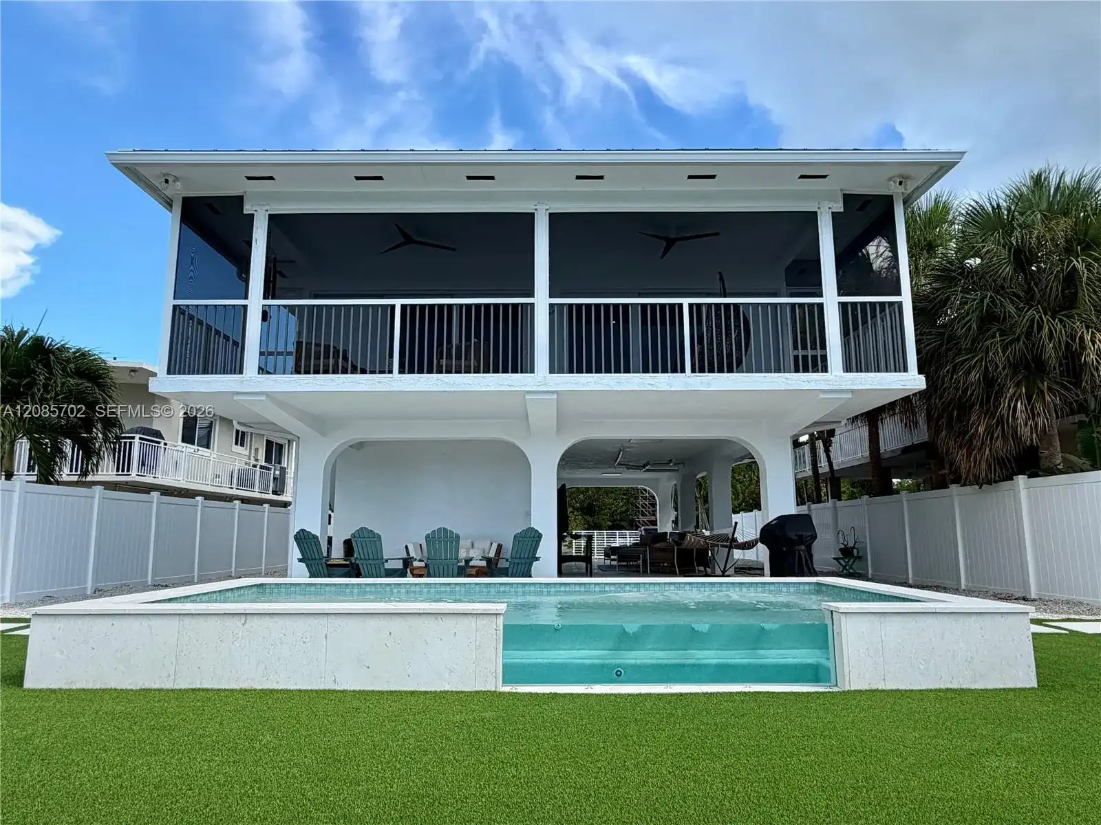 179 Plantation Ave, Plantation Key FL 33070