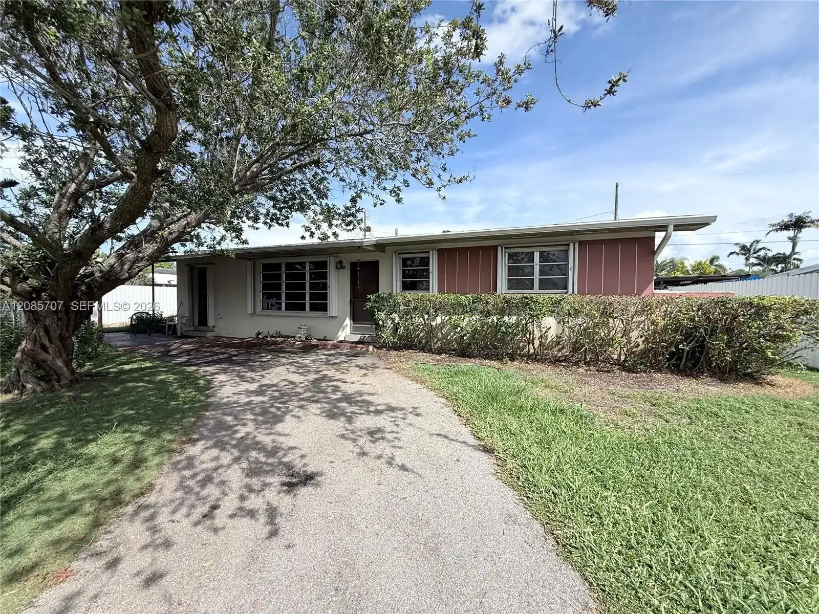 19731 Gulfstream Rd, Cutler Bay FL 33157