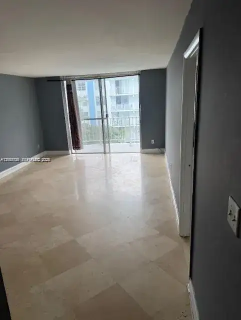 488 NW 165th St Rd # 408, Miami FL 33169 photo 3