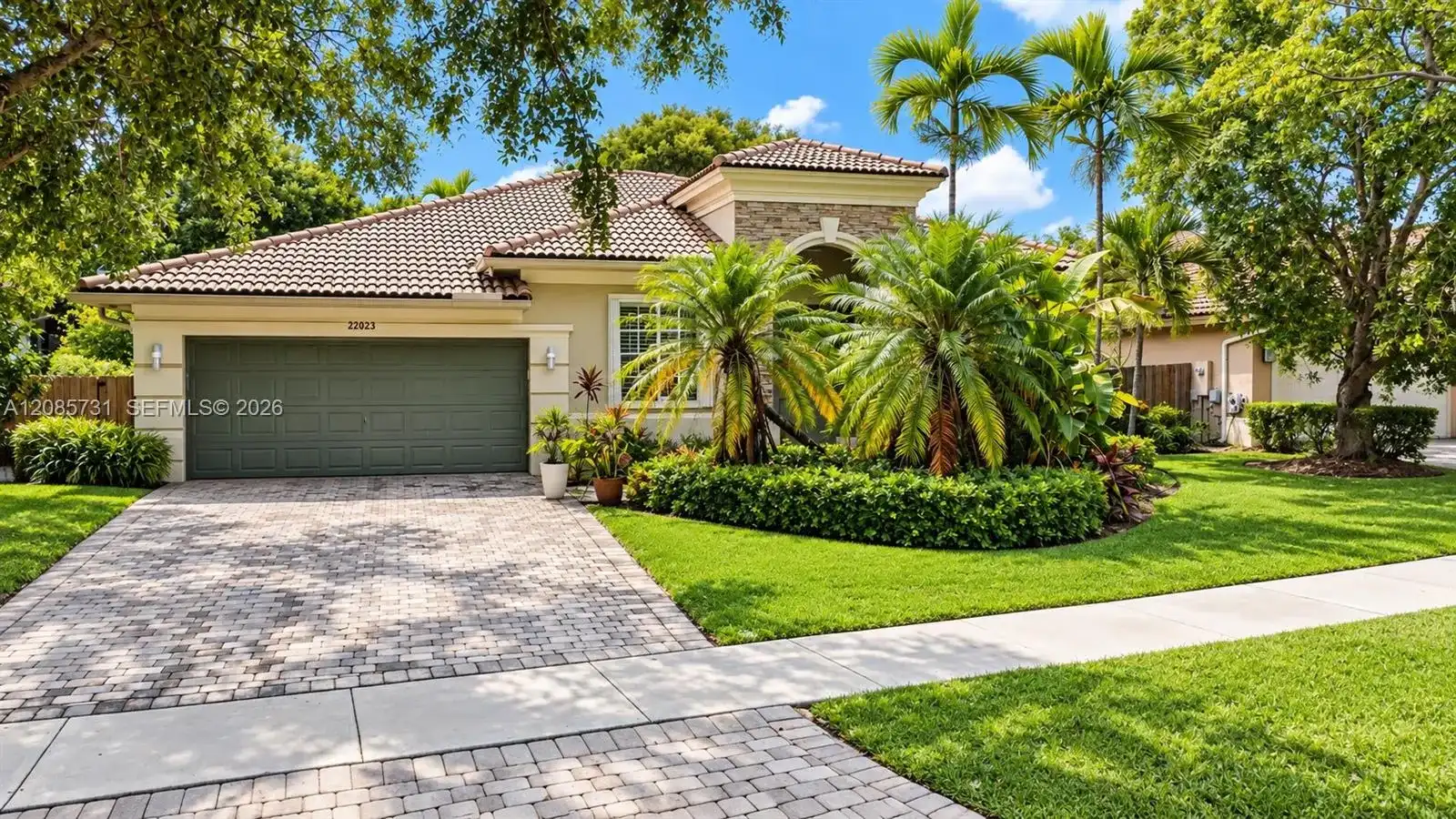 22023 SW 95th Pl, Cutler Bay FL 33190