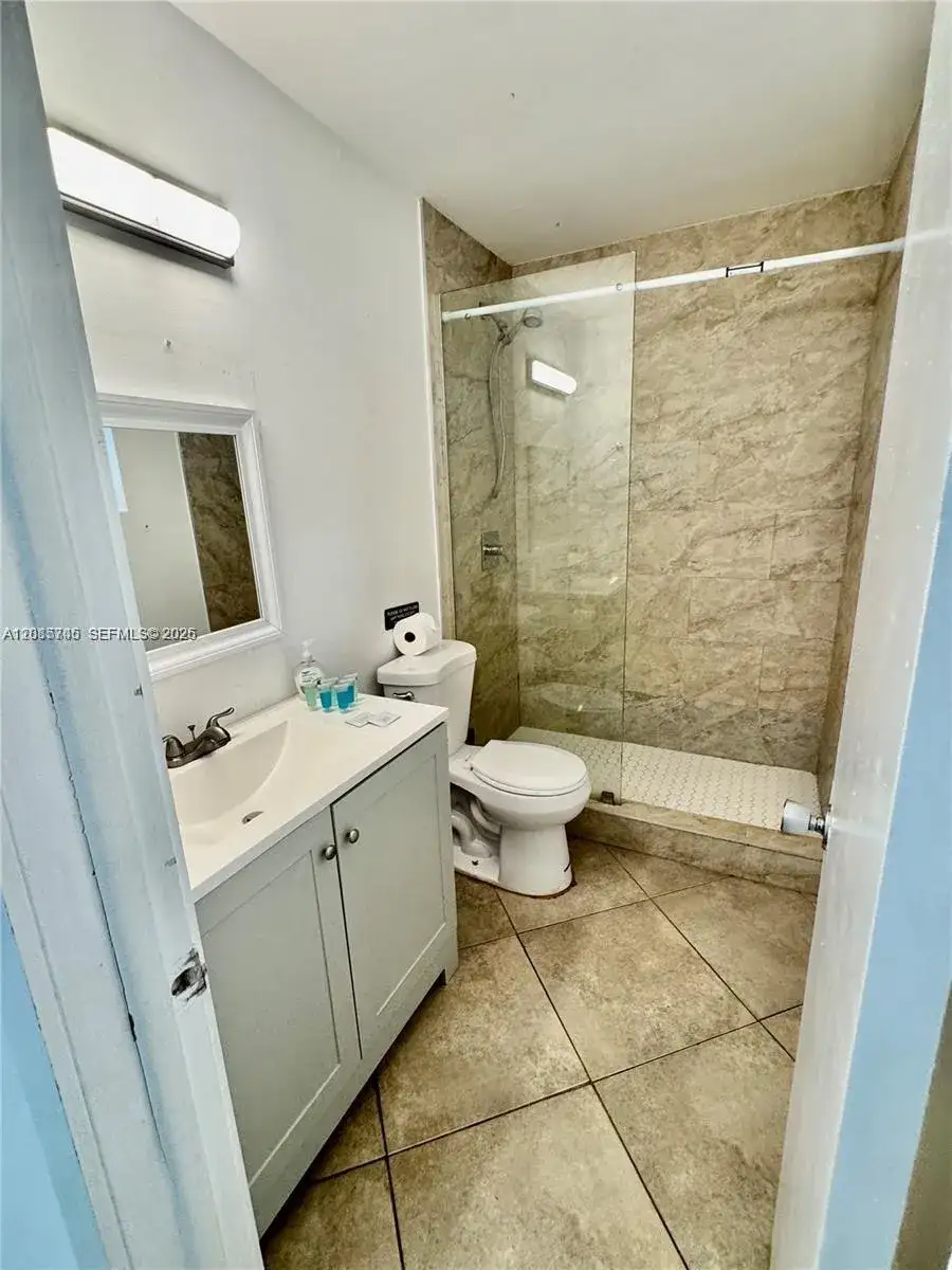 6481 Kimberly Blvd, North Lauderdale FL 33068 photo 4