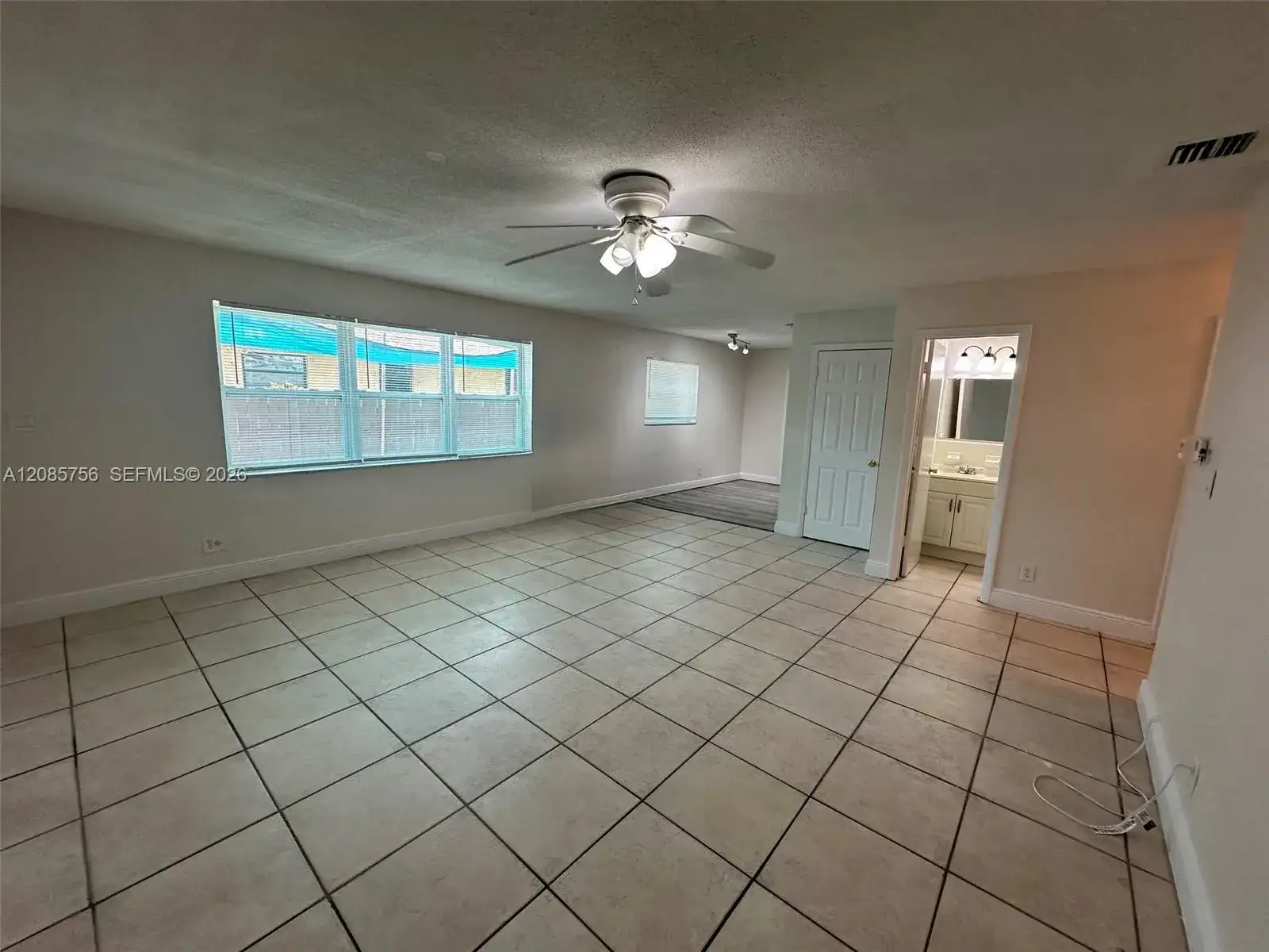 1105 NE 5th Ter # 4, Fort Lauderdale FL 33304 photo 4