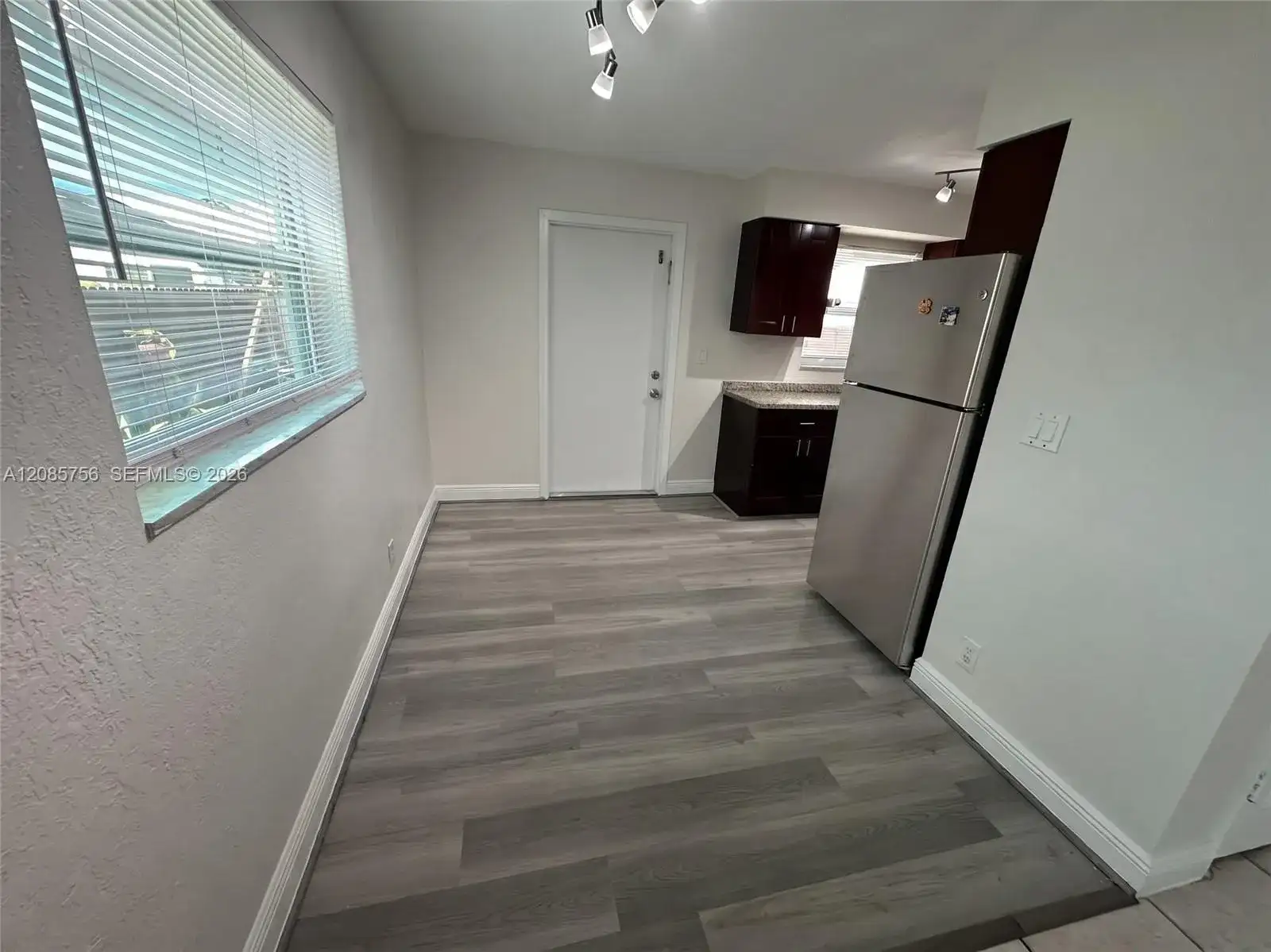 1105 NE 5th Ter # 4, Fort Lauderdale FL 33304 photo 5