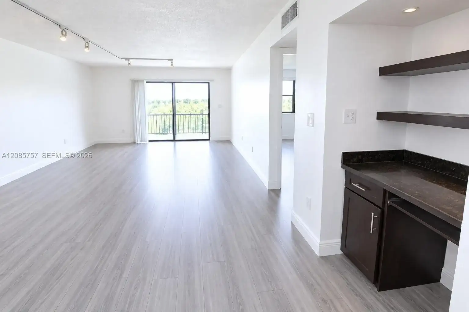 16051 Blatt Blvd # 112, Weston FL 33326 photo 4
