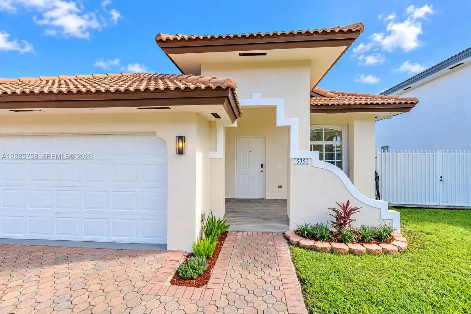 15351 SW 36th St, Miami FL 33185