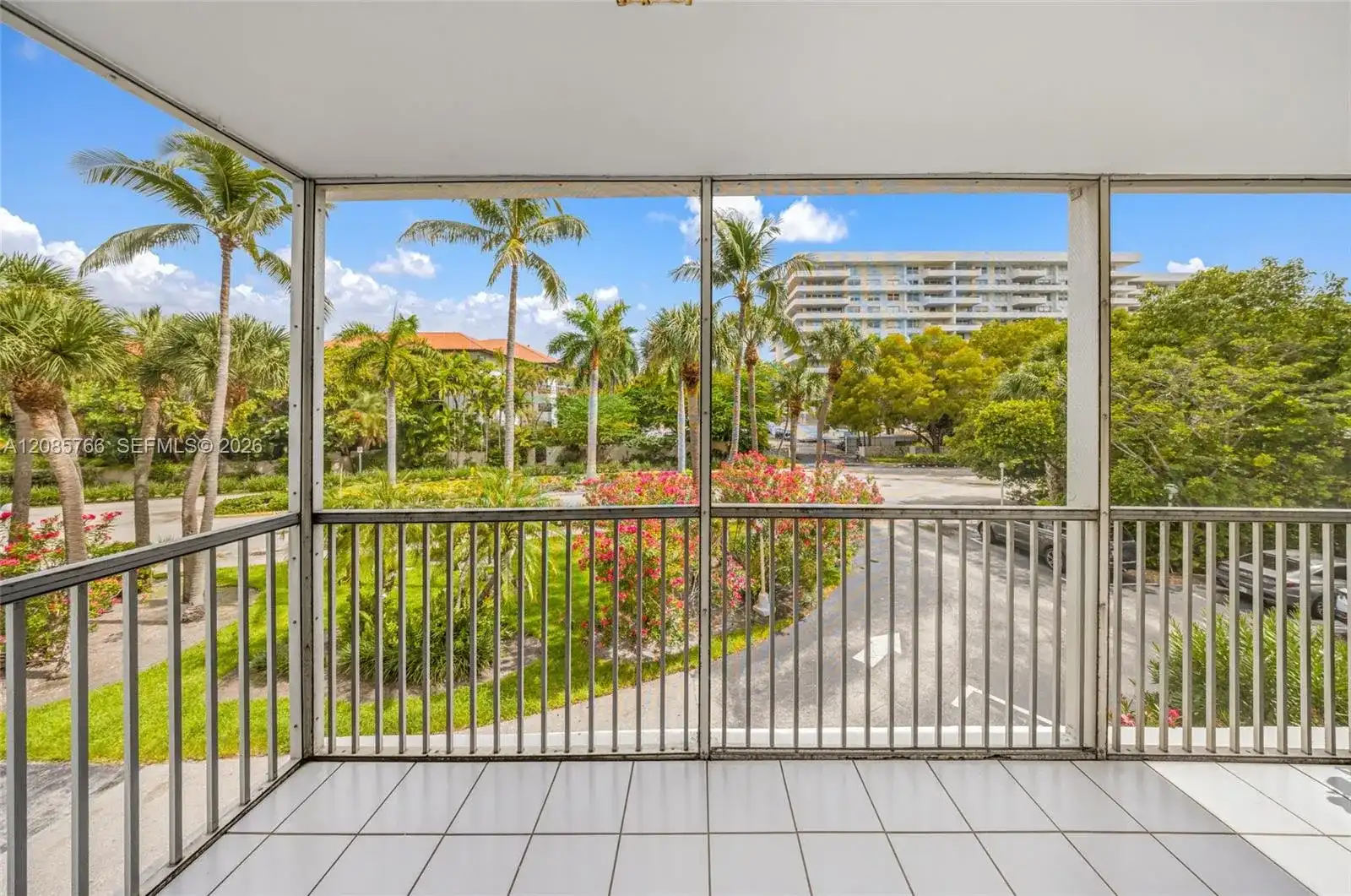150 Ocean Lane Dr # 2H, Key Biscayne FL 33149
