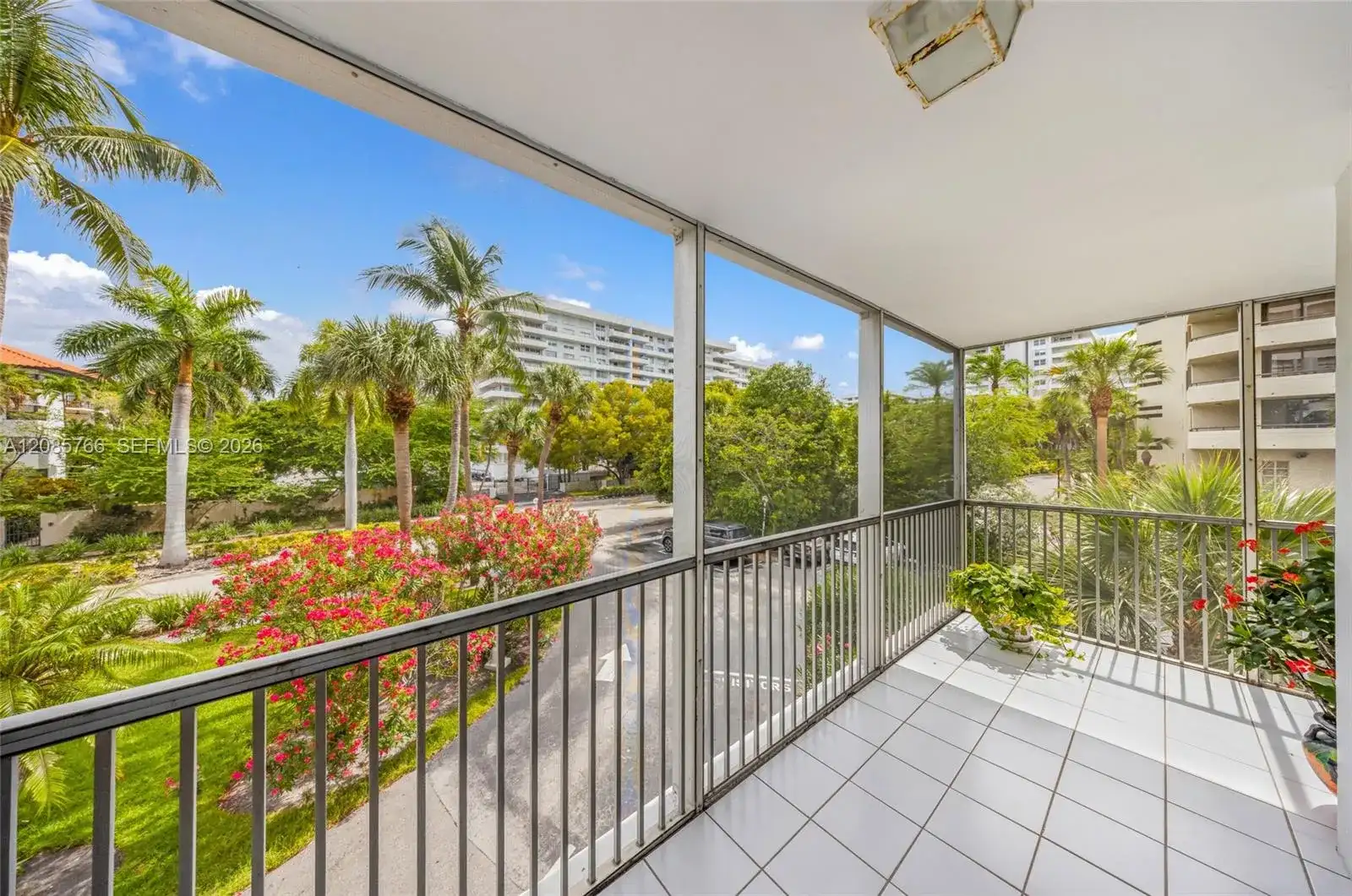 150 Ocean Lane Dr # 2H, Key Biscayne FL 33149 photo 3
