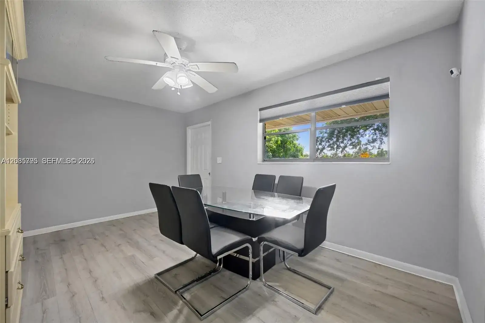 3530 N 65th Ave, Hollywood FL 33024 photo 4