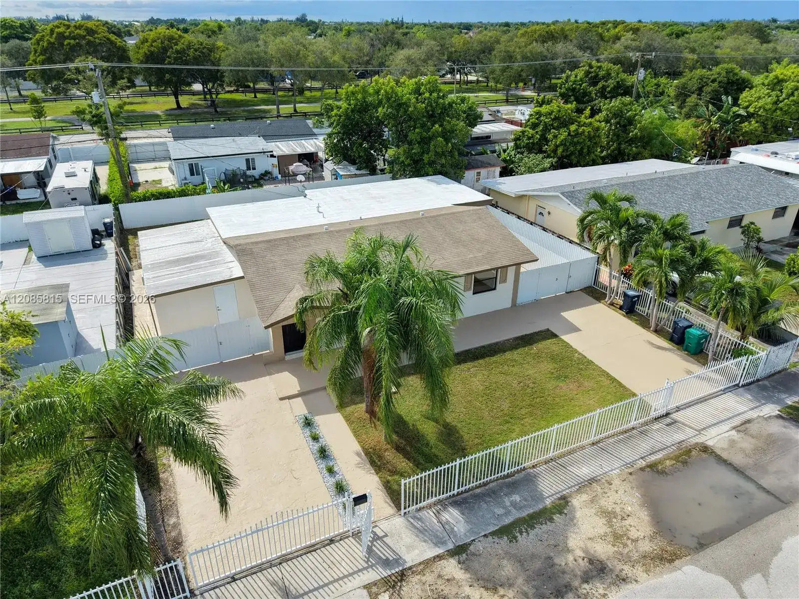 19720 SW 116th Ave, Miami FL 33157 photo 4