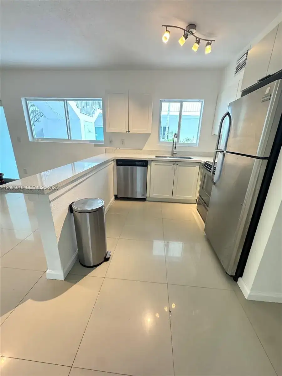 8035 Crespi Blvd # 2, Miami Beach FL 33141 photo 2