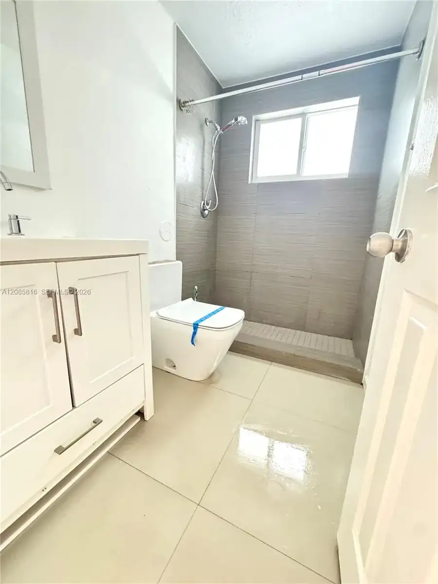 8035 Crespi Blvd # 2, Miami Beach FL 33141 photo 5