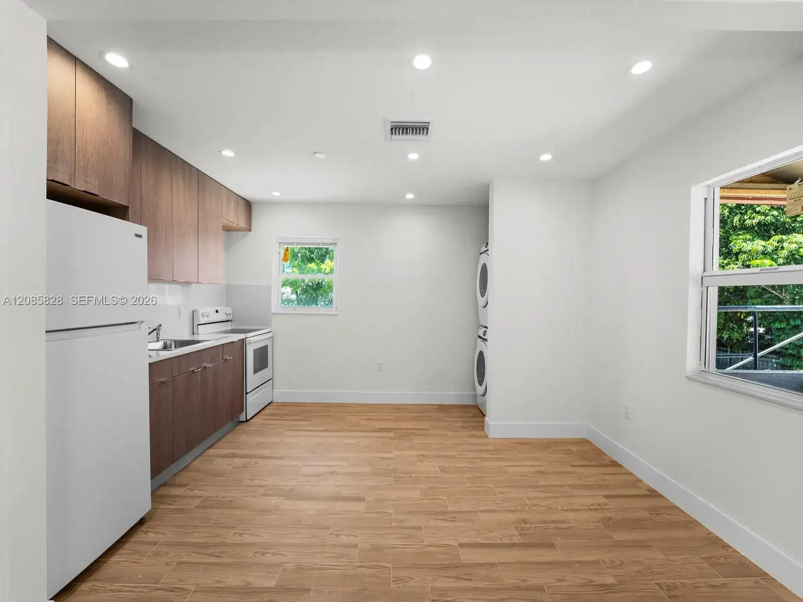 238 NW 41st Ave # 0, Miami FL 33126 photo 4