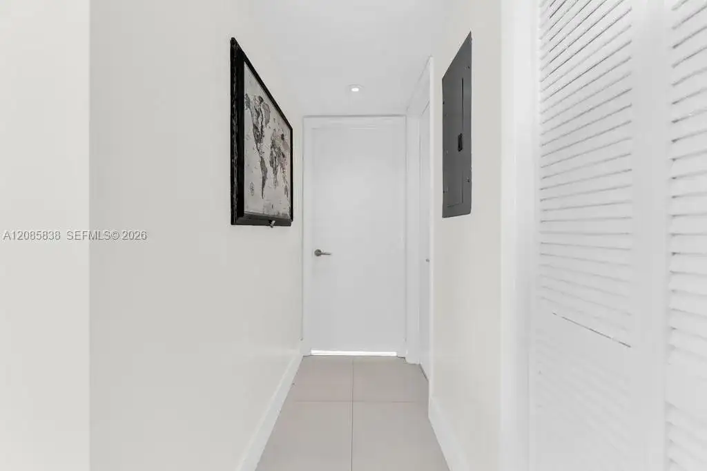 1600 S Bayshore Ln # 4C, Miami FL 33133 photo 4