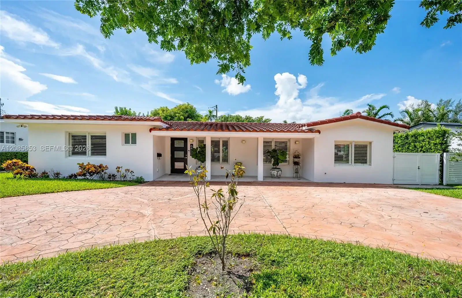 6430 SW 21 St, West Miami FL 33155 photo 2