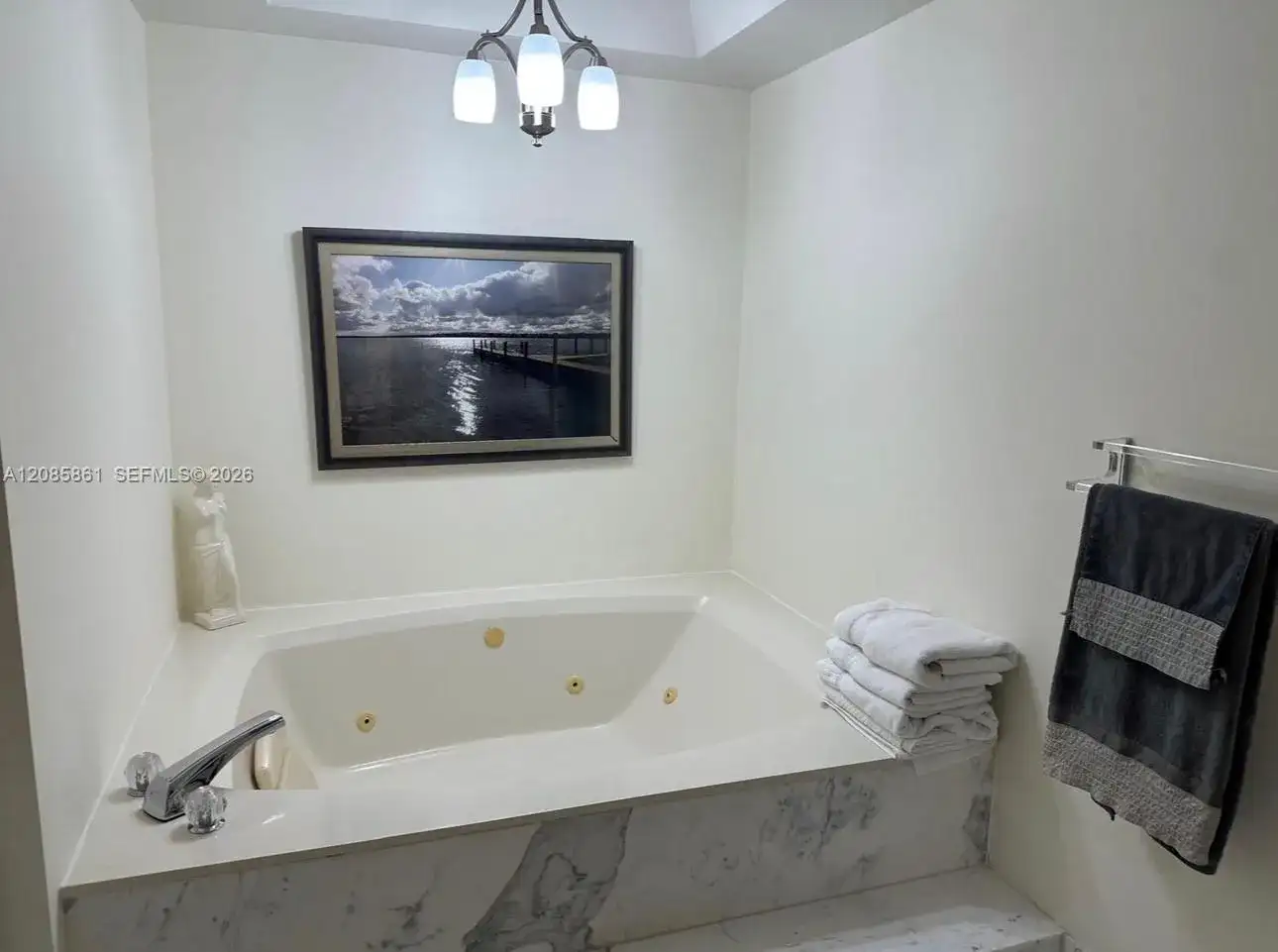 20191 E Country Club Dr # 2002, Aventura FL 33180 photo 3