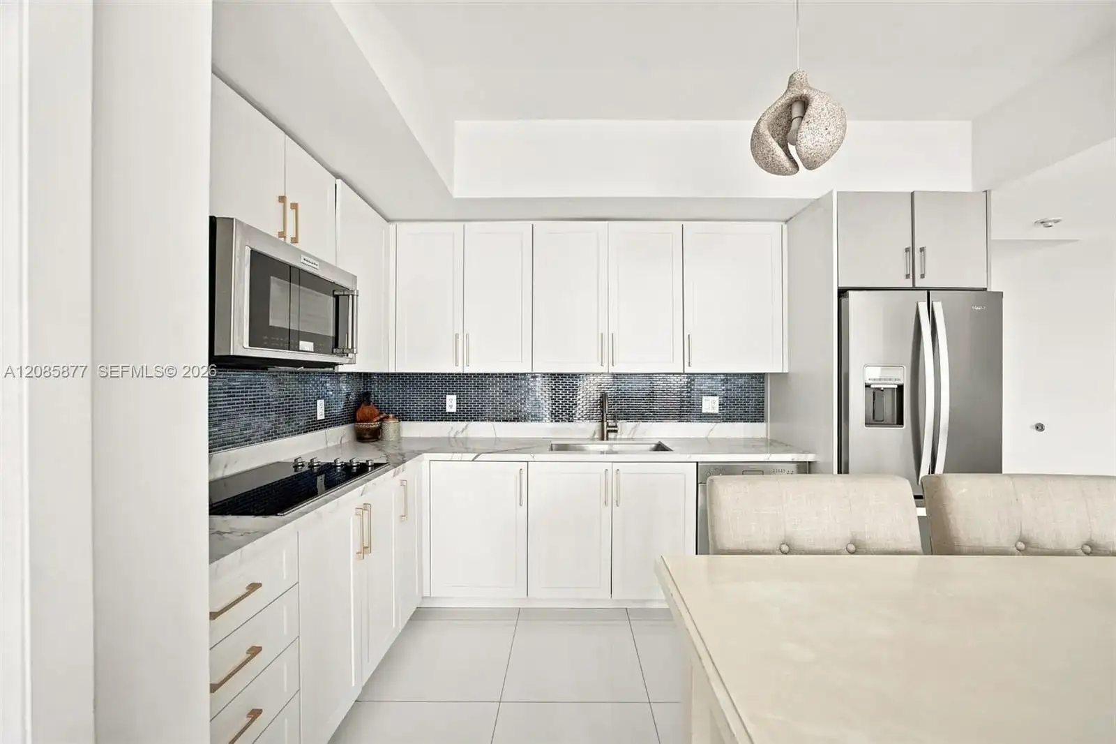 92 SW 3rd St # 2004, Miami FL 33130 photo 4