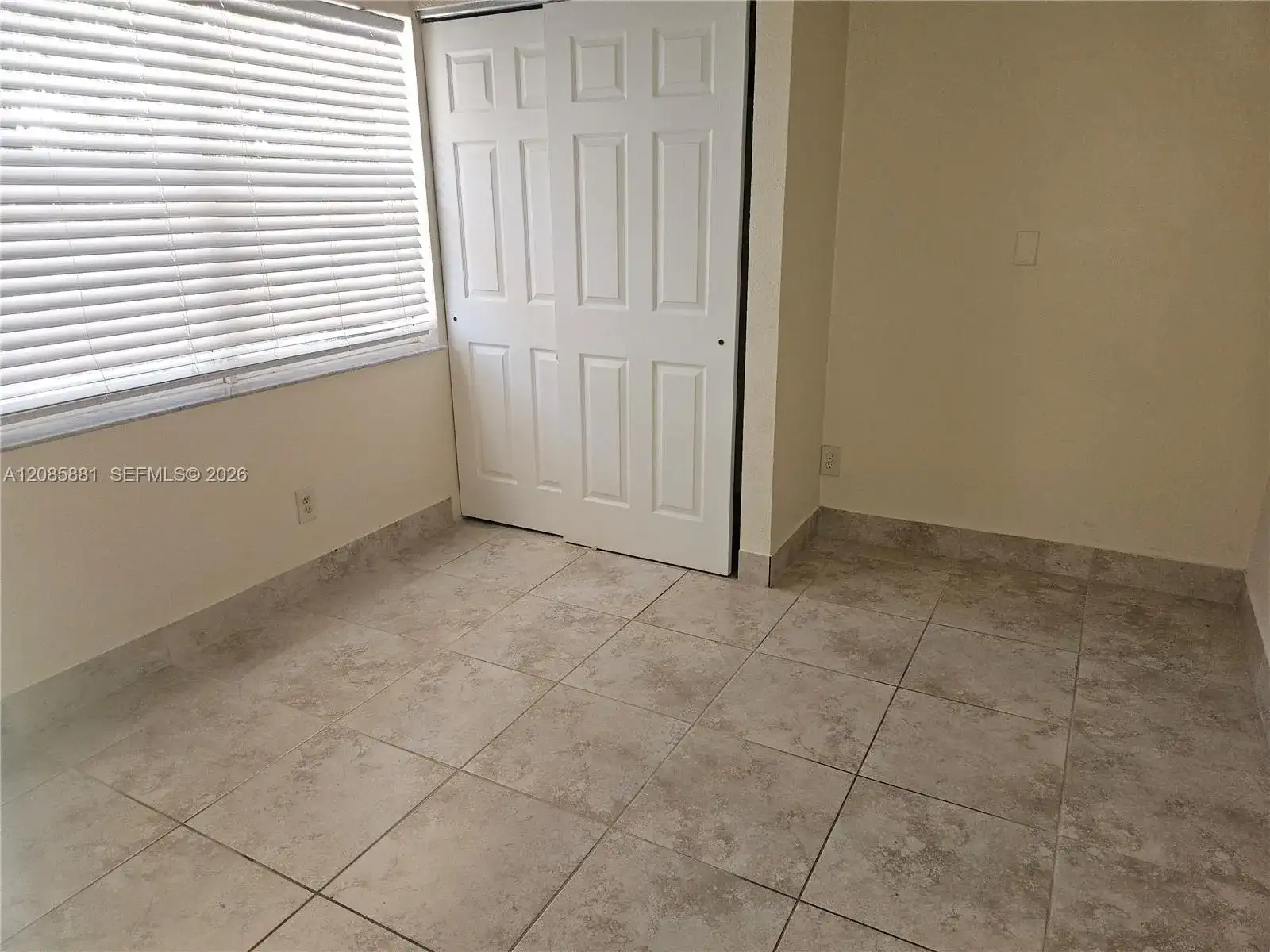 2500 NE 193rd St # 2502, Miami FL 33180 photo 3