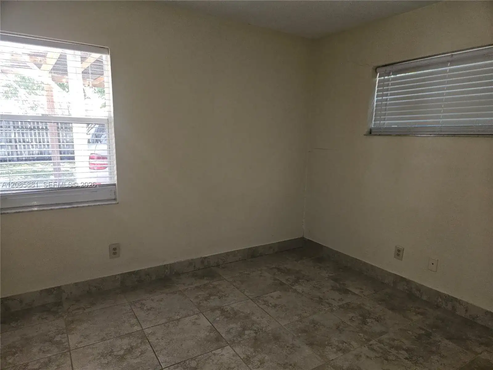 2500 NE 193rd St # 2502, Miami FL 33180 photo 4