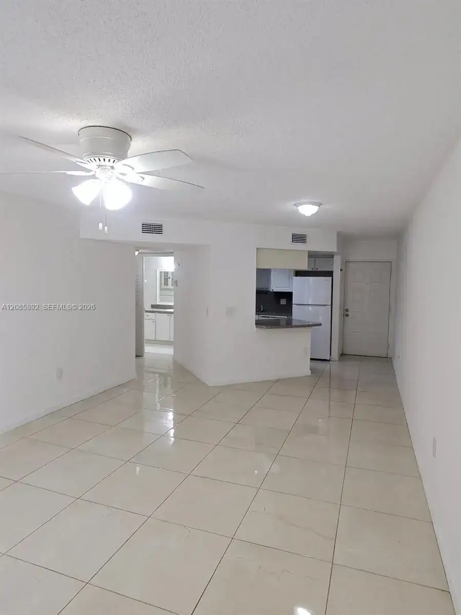 8245 Lake Dr # 404, Doral FL 33166 photo 3