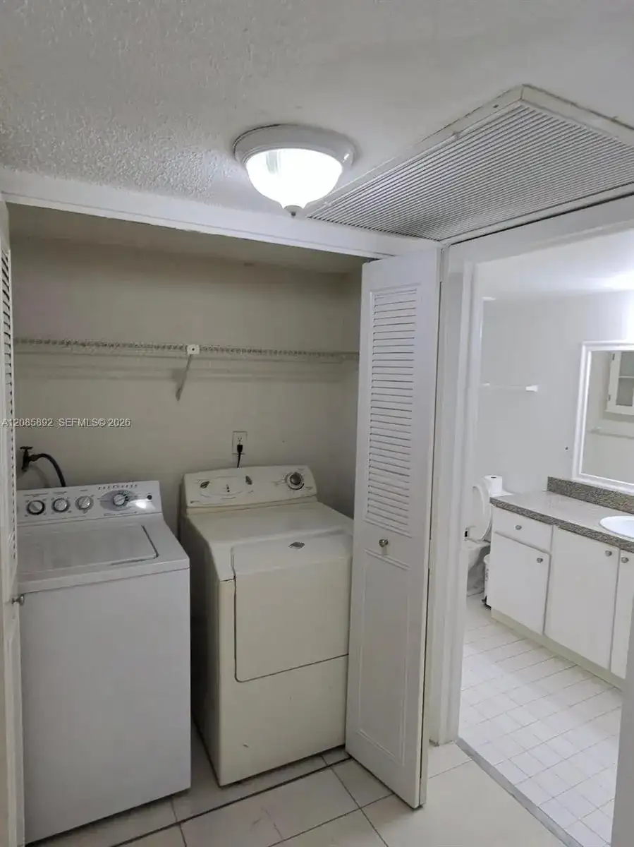 8245 Lake Dr # 404, Doral FL 33166 photo 5