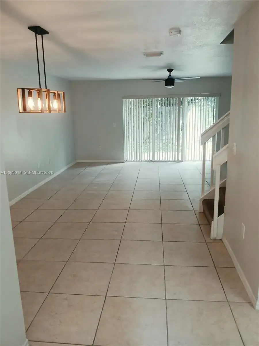 105 Hidden Ct Rd # 3, Hollywood FL 33023 photo 5