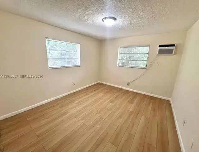 685 NE 85th St # 1, Miami FL 33138 photo 5