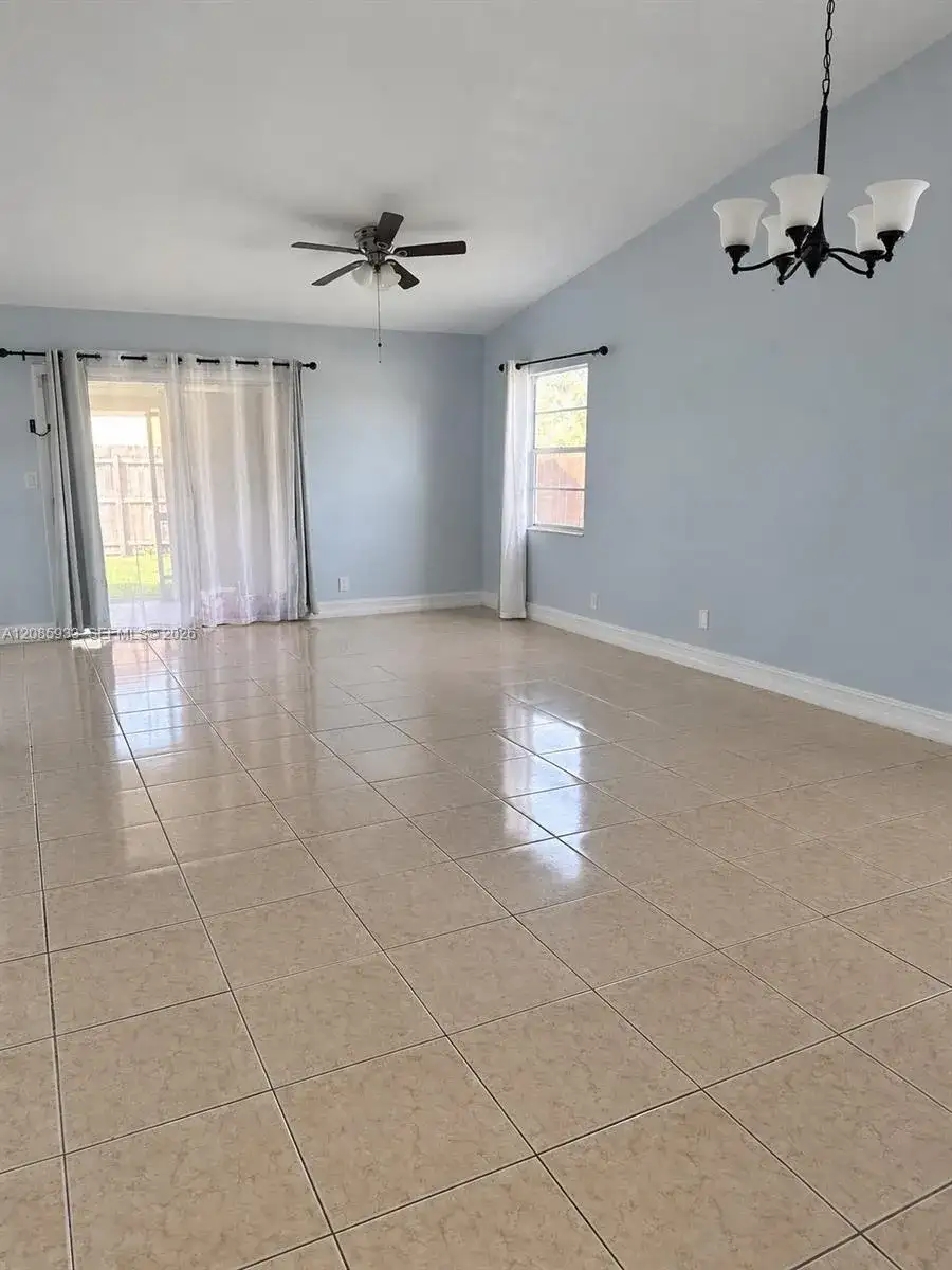 401 NW 43rd St, Deerfield Beach FL 33064 photo 4