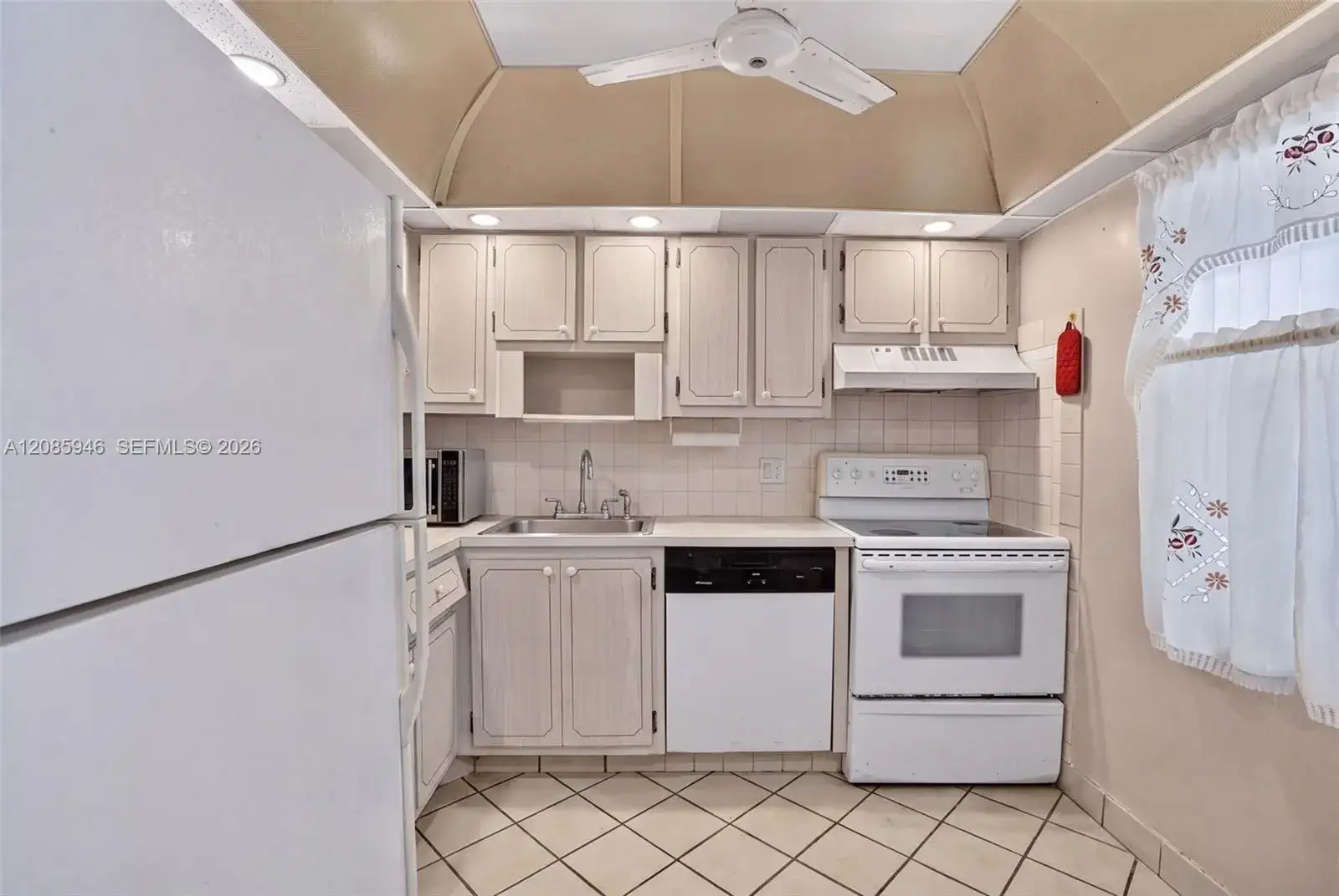 7807 Golf Cir Dr # 104, Margate FL 33063 photo 5