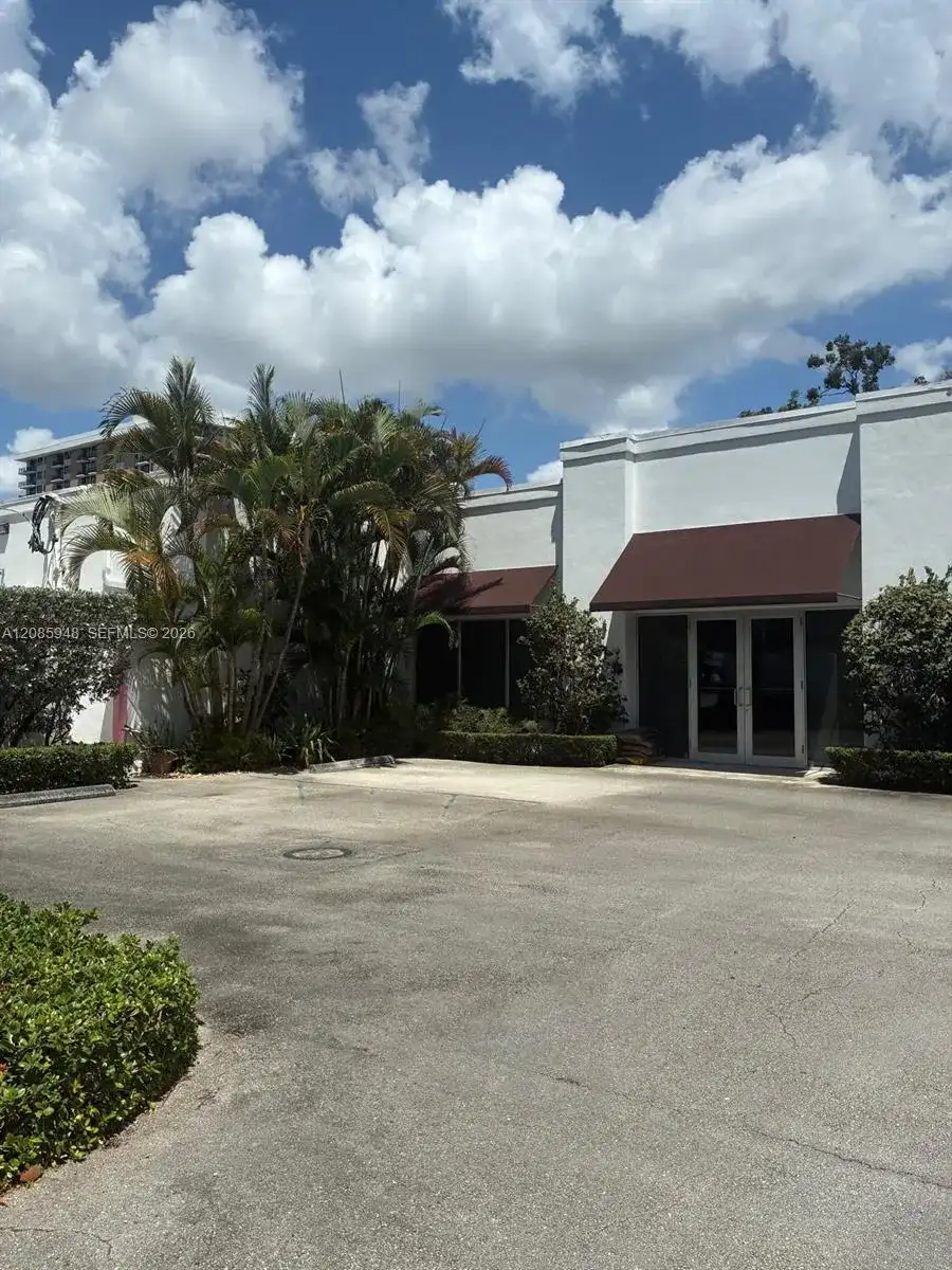 105, 111, 119 NE 21 Street, Miami FL 33137