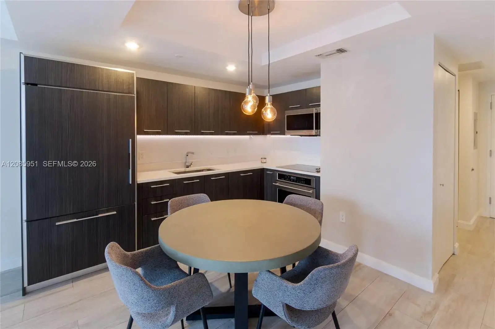 45 SW 9th St # 3105, Miami FL 33130 photo 4